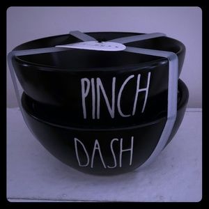 Rae Dunn BLACK & WHITE Pinch/Dash
